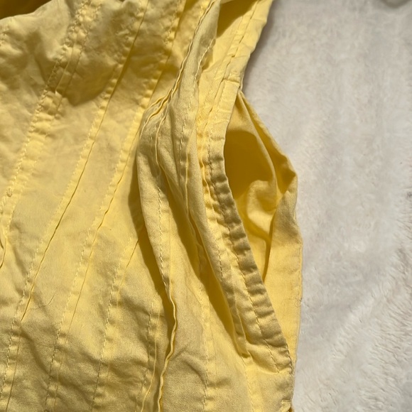 Dana Buchman Light Yellow Textured Shirt/jacket with side pockets - Picture 2 of 5